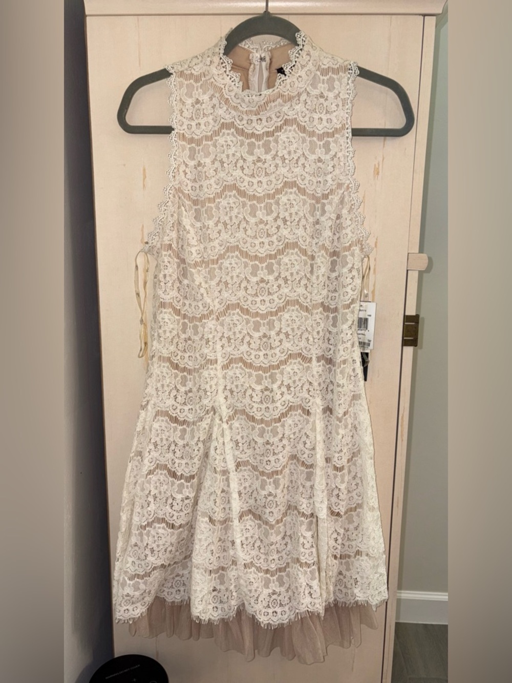 NWT Trixxi White Lace Mock Neck Dress – Size 5 – Boho Tulle Hem